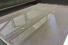 Wire mesh dirt screen