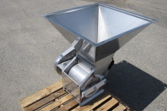 Metering unit with removable rotor