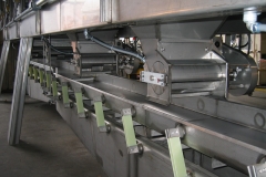 Vibra-Glide conveyor for sanitary collection